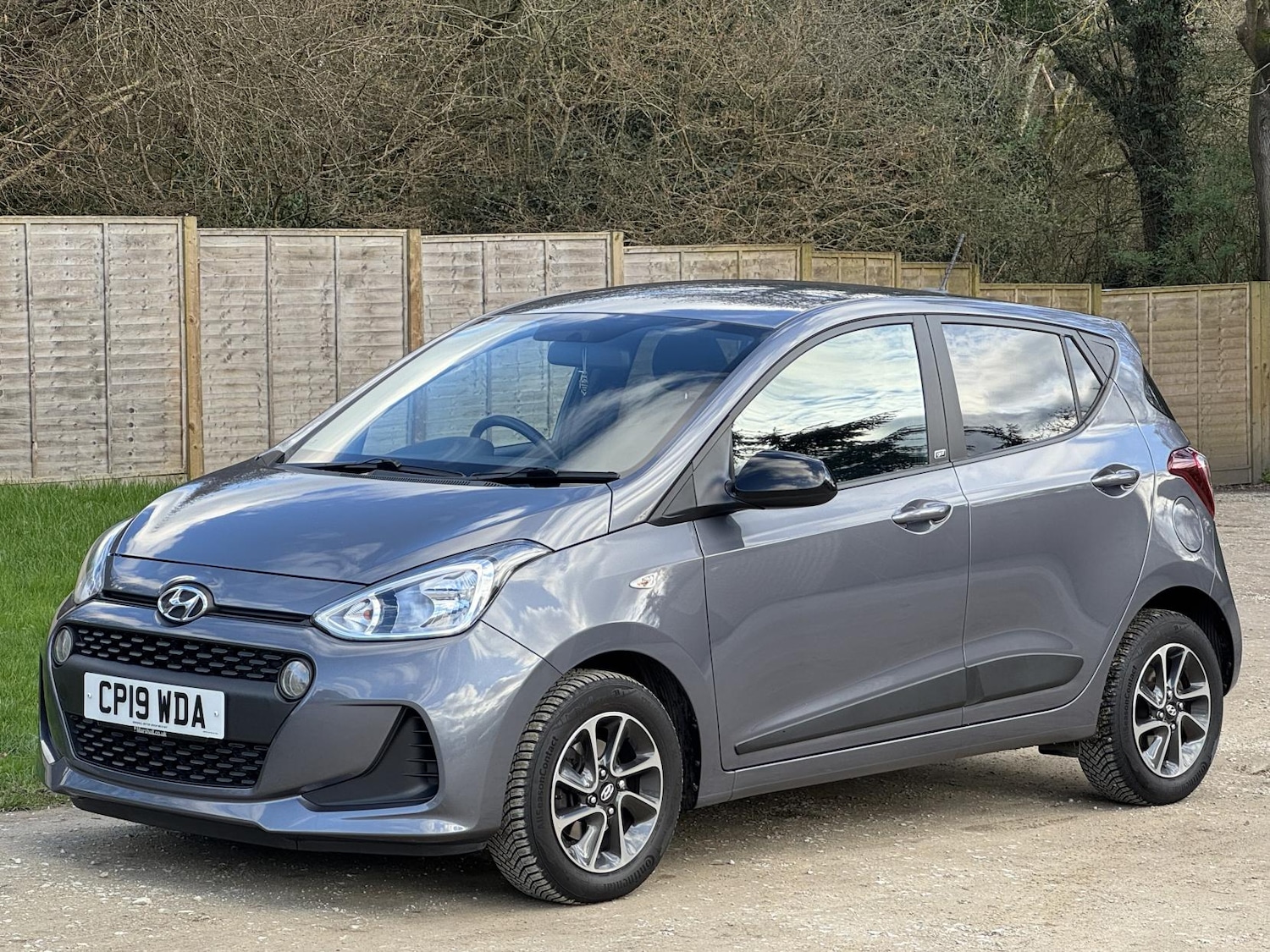 Used Hyundai i10 2019 for sale - 77822695: Photo 2