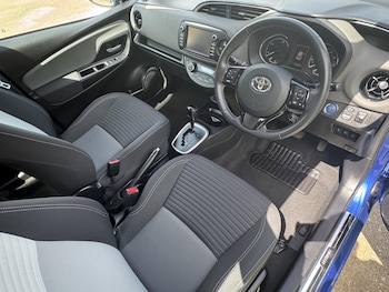 Used Toyota Yaris 2018 for sale - 78674520: Photo