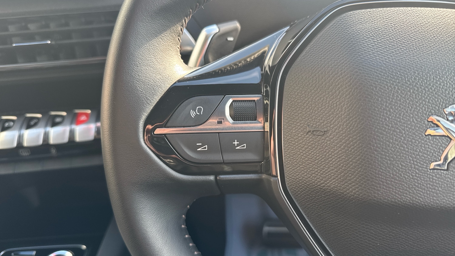 Used Peugeot 3008 2024 for sale - 76073697: Photo 23