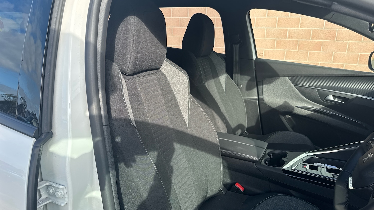 Used Peugeot 3008 2024 for sale - 76073697: Photo 42