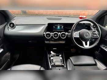 Used Mercedes-Benz B Class 2019 for sale - 78418108: Photo