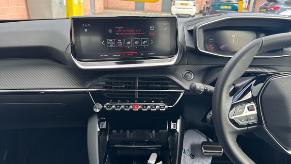 Used Peugeot 2008 2022 for sale - 75992311: Photo 10