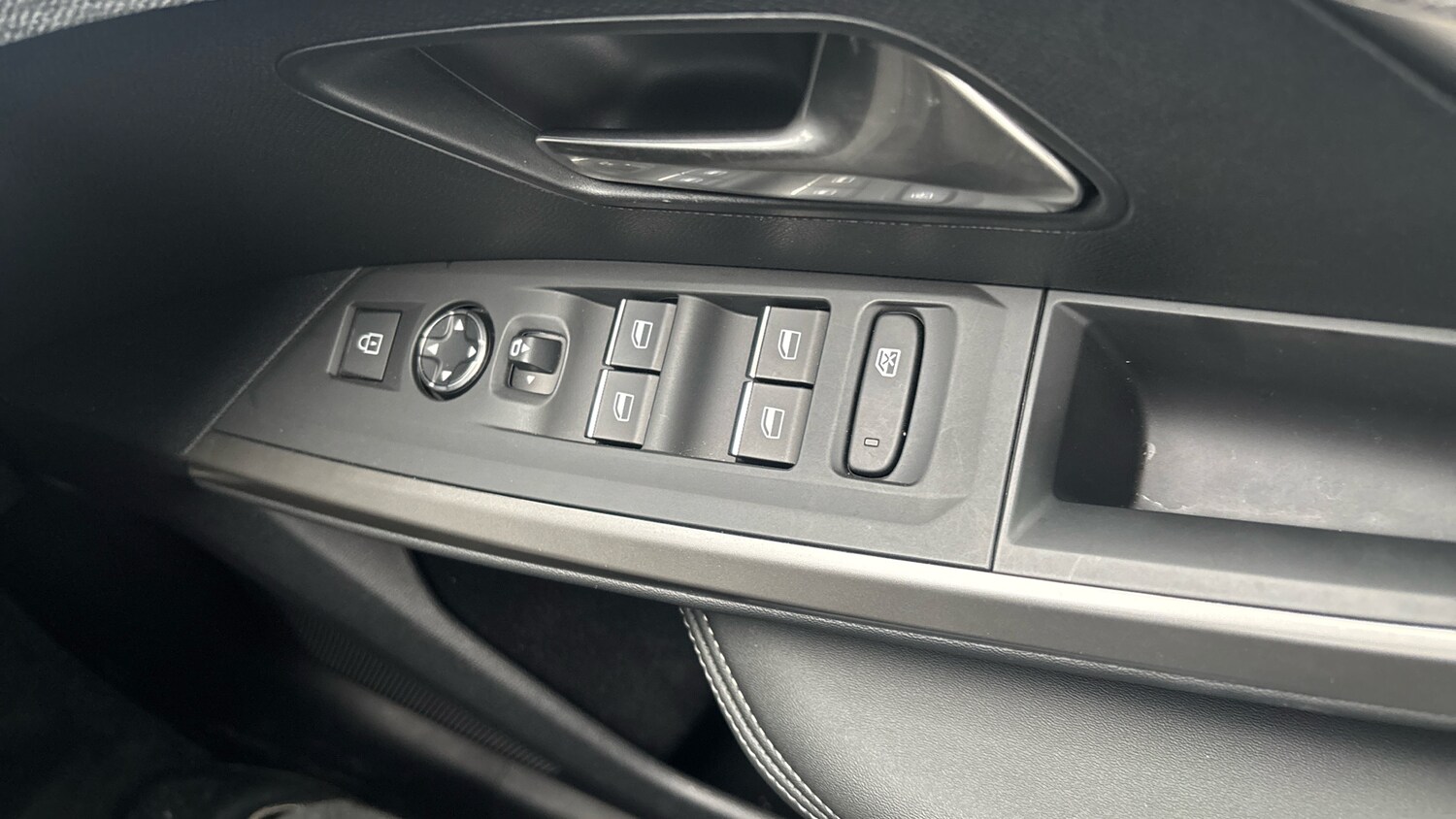 Used Peugeot 5008 2025 for sale - 76248410: Photo 22