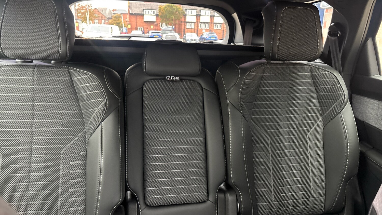 Used Peugeot 5008 2025 for sale - 76248410: Photo 25