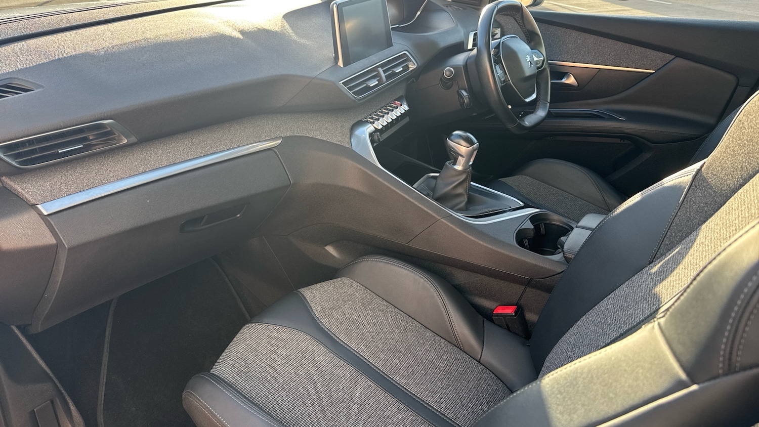 Used Peugeot 3008 2019 for sale - 77060530: Photo 13