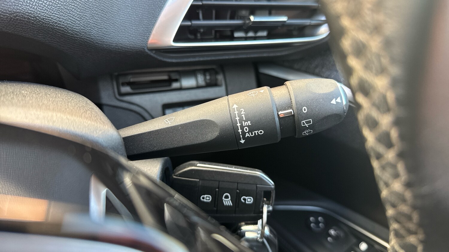 Used Peugeot 3008 2019 for sale - 77060530: Photo 29