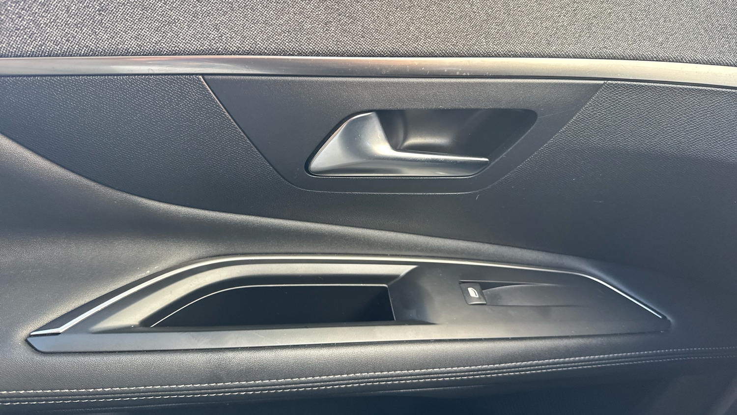 Used Peugeot 3008 2019 for sale - 77060530: Photo 42