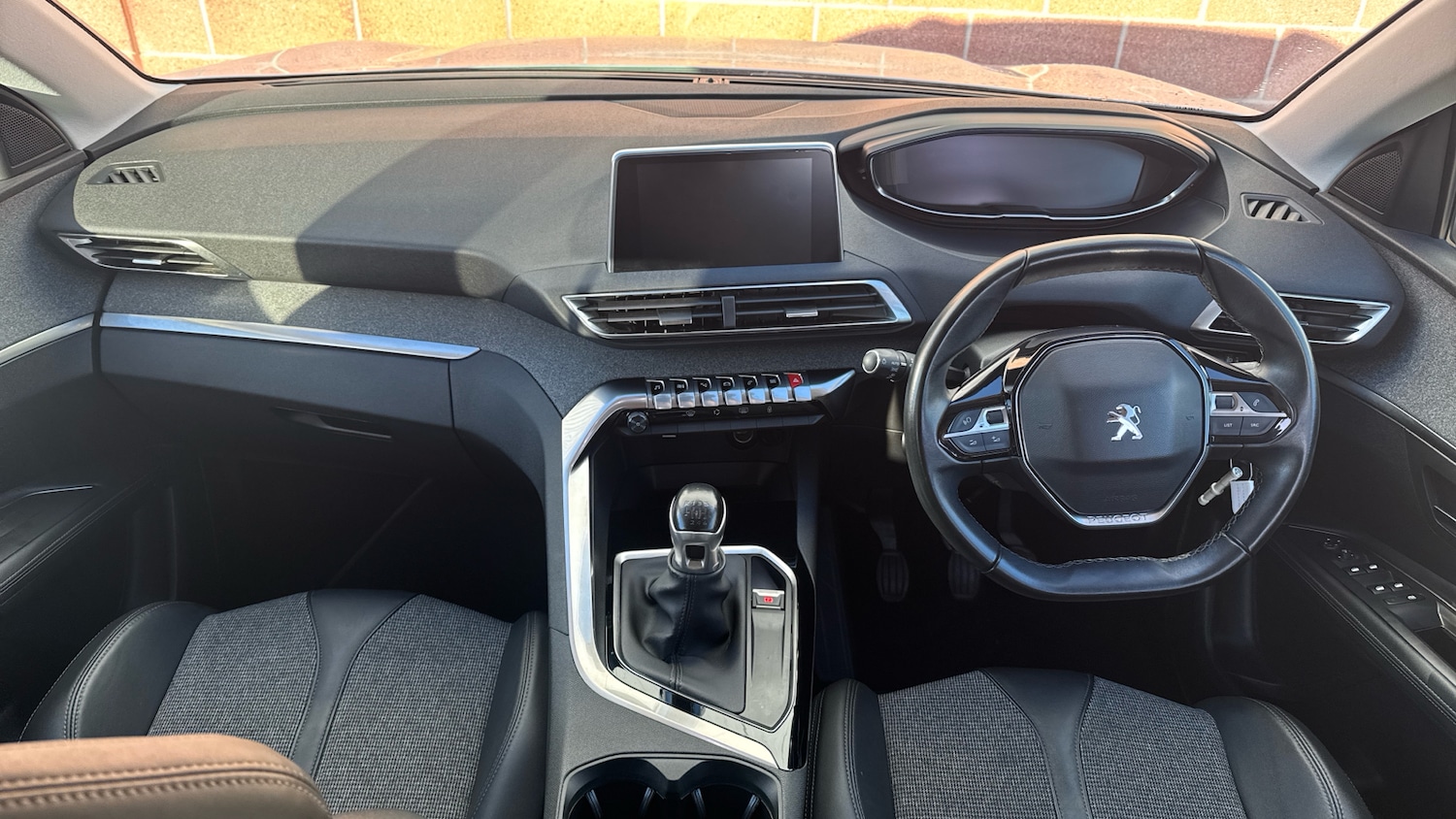 Used Peugeot 3008 2019 for sale - 77060530: Photo 5