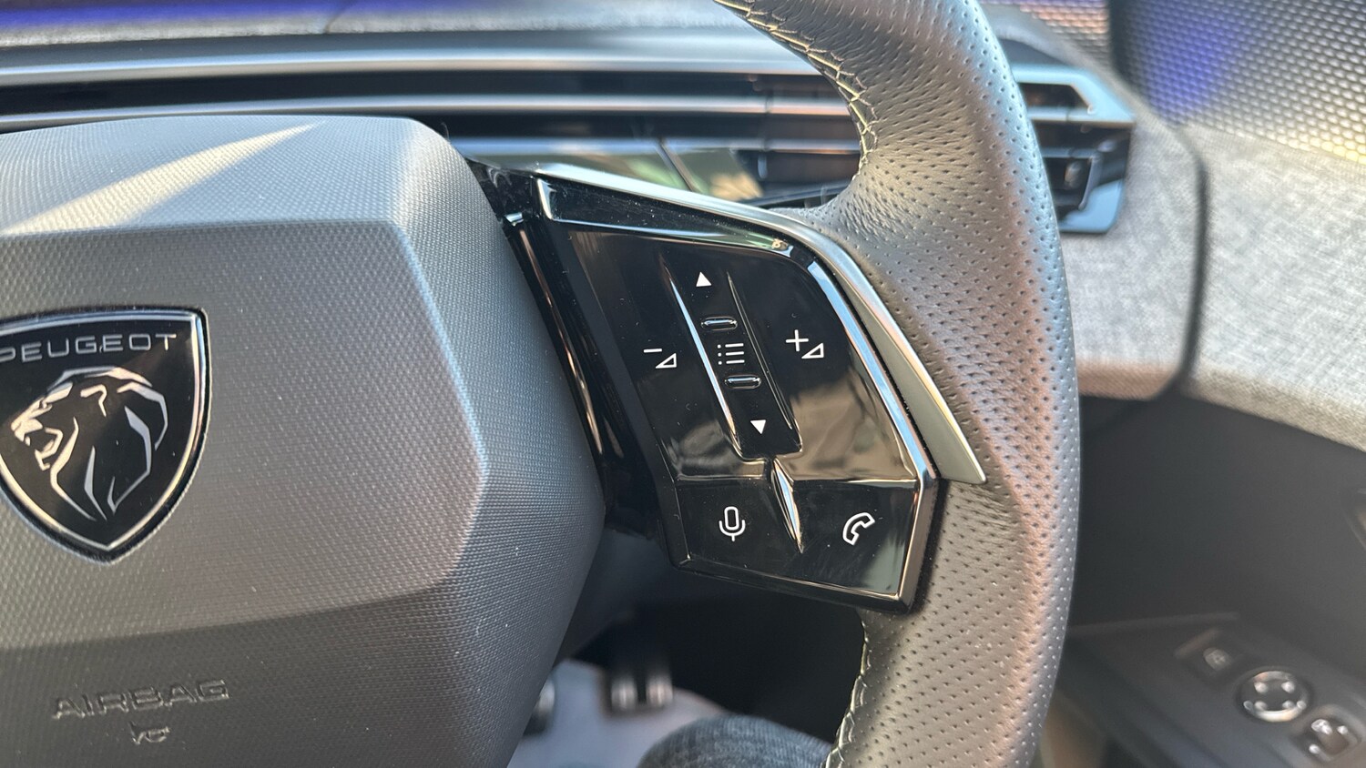 Used Peugeot 5008 2024 for sale - 75992285: Photo 24