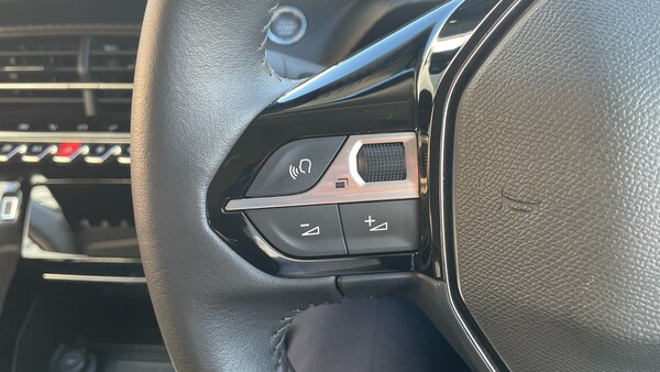 Used Peugeot 2008 2022 for sale - 76180053: Photo 23