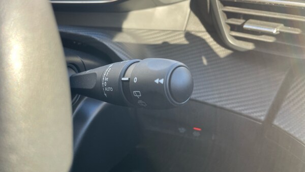 Used Peugeot 2008 2022 for sale - 76180053: Photo 28