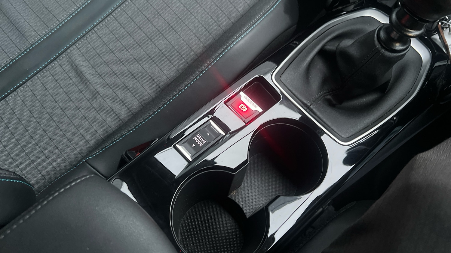 Used Peugeot 208 2020 for sale - 77075218: Photo 21