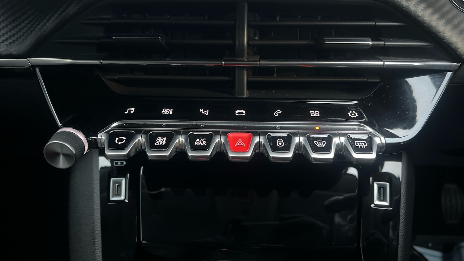 Used Peugeot 208 2020 for sale - 77075218: Photo 33