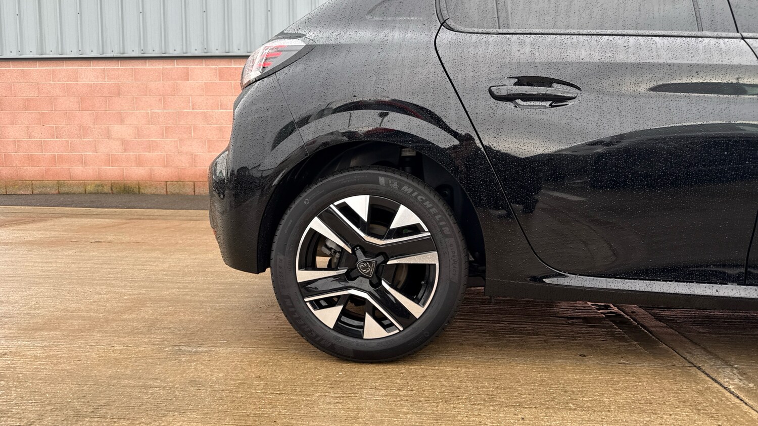 Used Peugeot 208 2025 for sale - 76458410: Photo 14