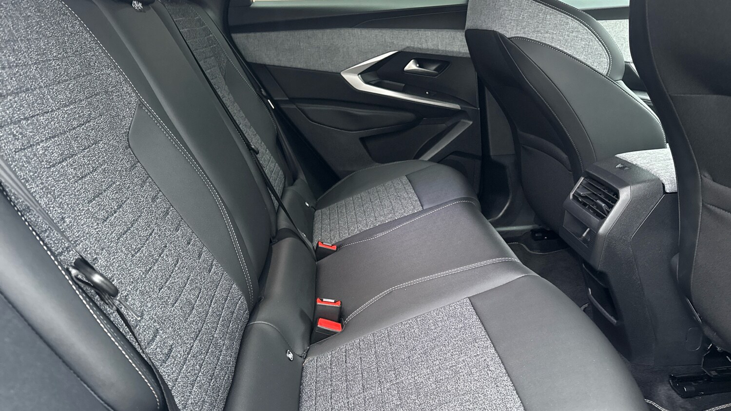 Used Peugeot 3008 2025 for sale - 77204888: Photo 33