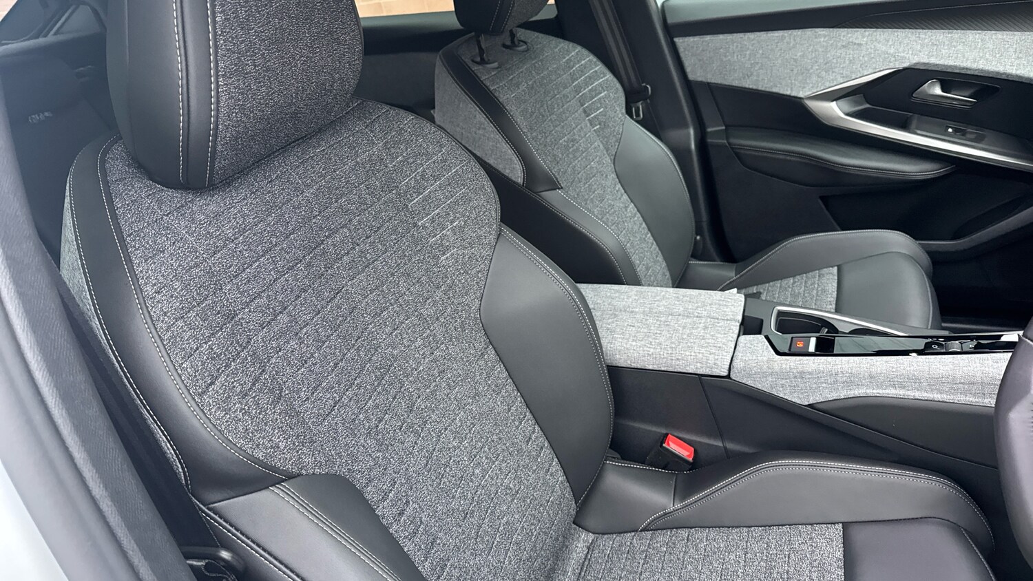 Used Peugeot 3008 2025 for sale - 77204888: Photo 42