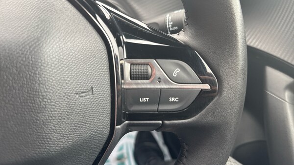 Used Peugeot 2008 2023 for sale - 75564862: Photo 24