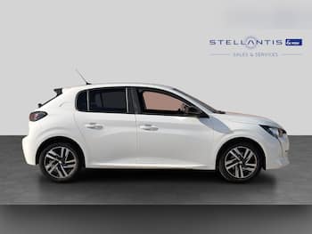 Used Peugeot 208 2023 for sale - 79875486: Photo