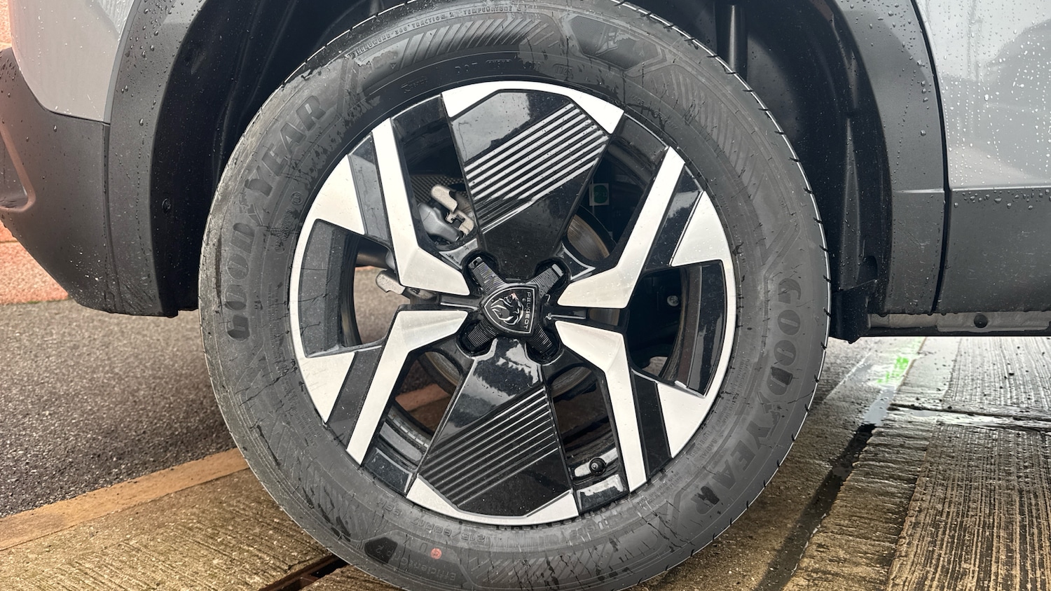 Used Peugeot 2008 2025 for sale - 76840351: Photo 17