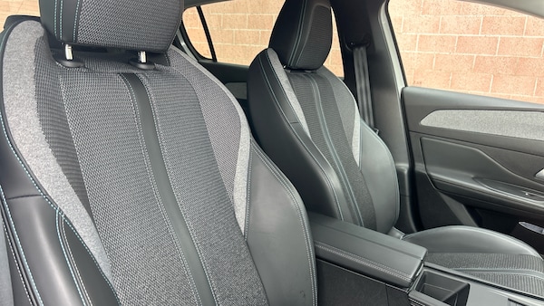Used Peugeot 308 2022 for sale - 76153978: Photo 42