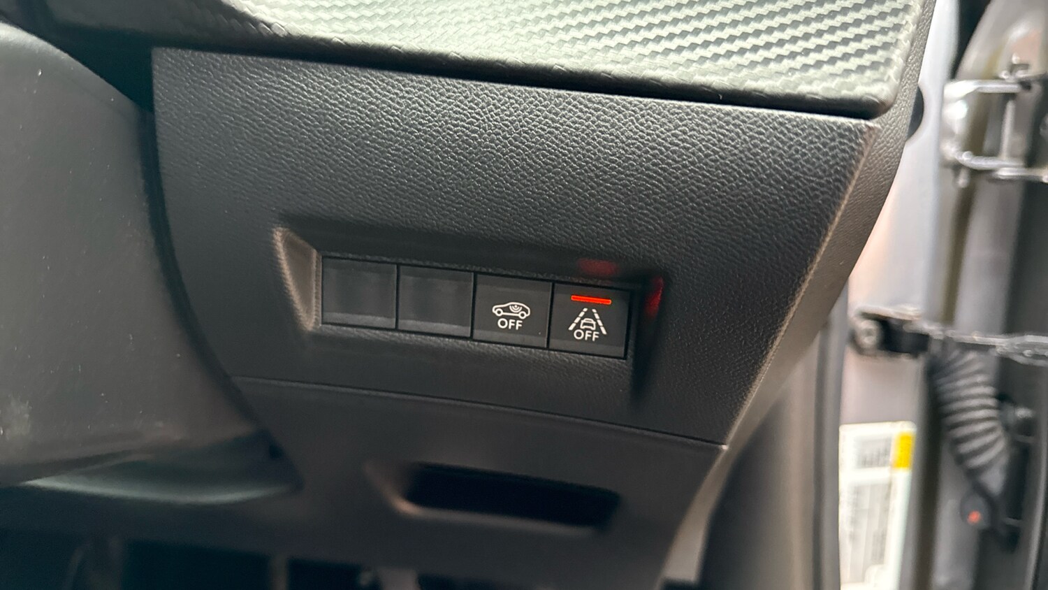 Used Peugeot 2008 2021 for sale - 76458421: Photo 18