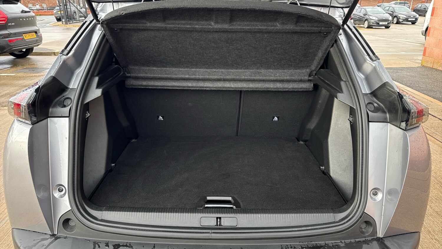 Used Peugeot 2008 2021 for sale - 76458421: Photo 19