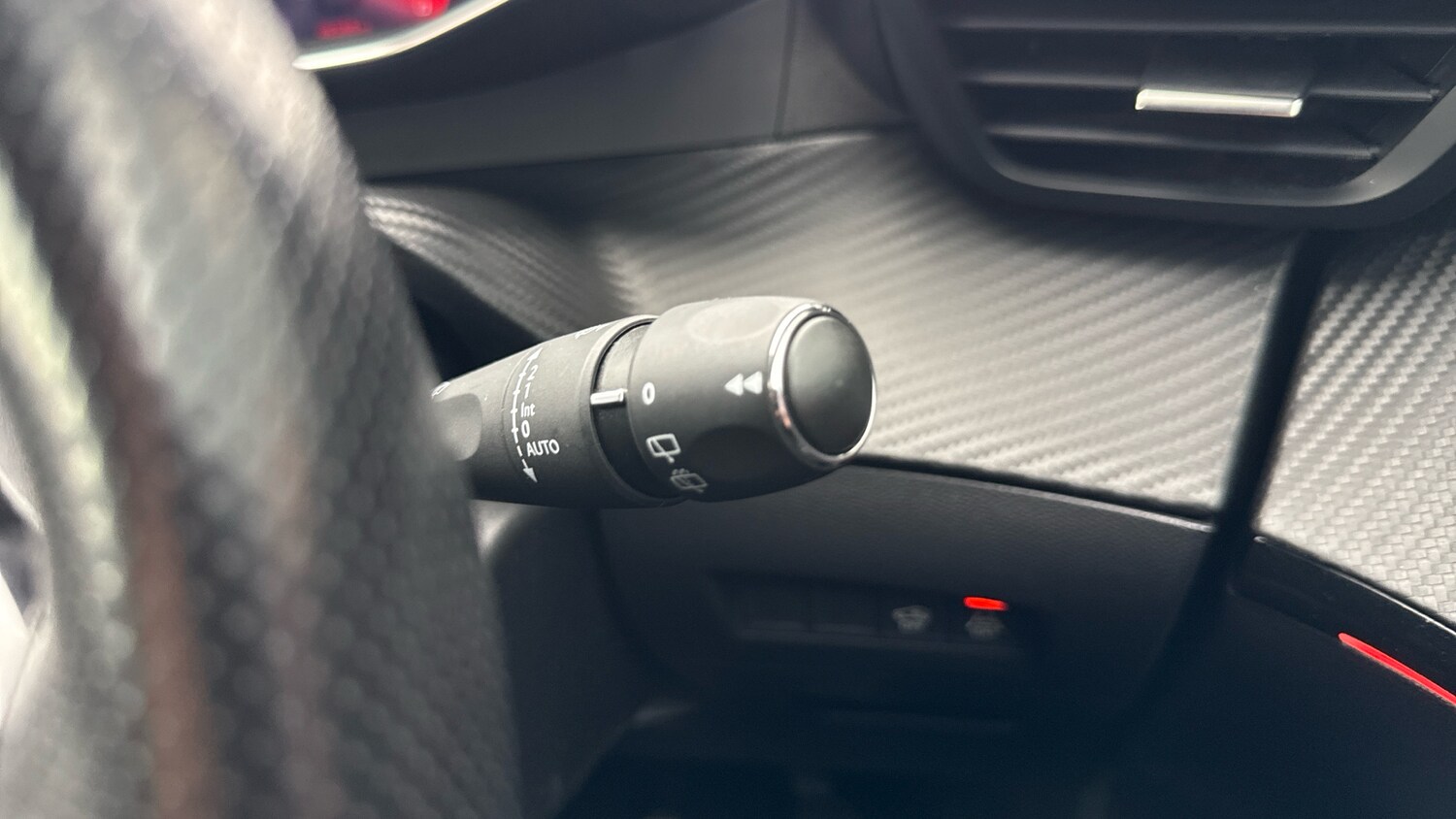 Used Peugeot 2008 2021 for sale - 76458421: Photo 28