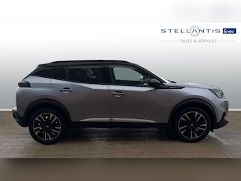 Used Peugeot 2008 2021 for sale - 76458421: Photo