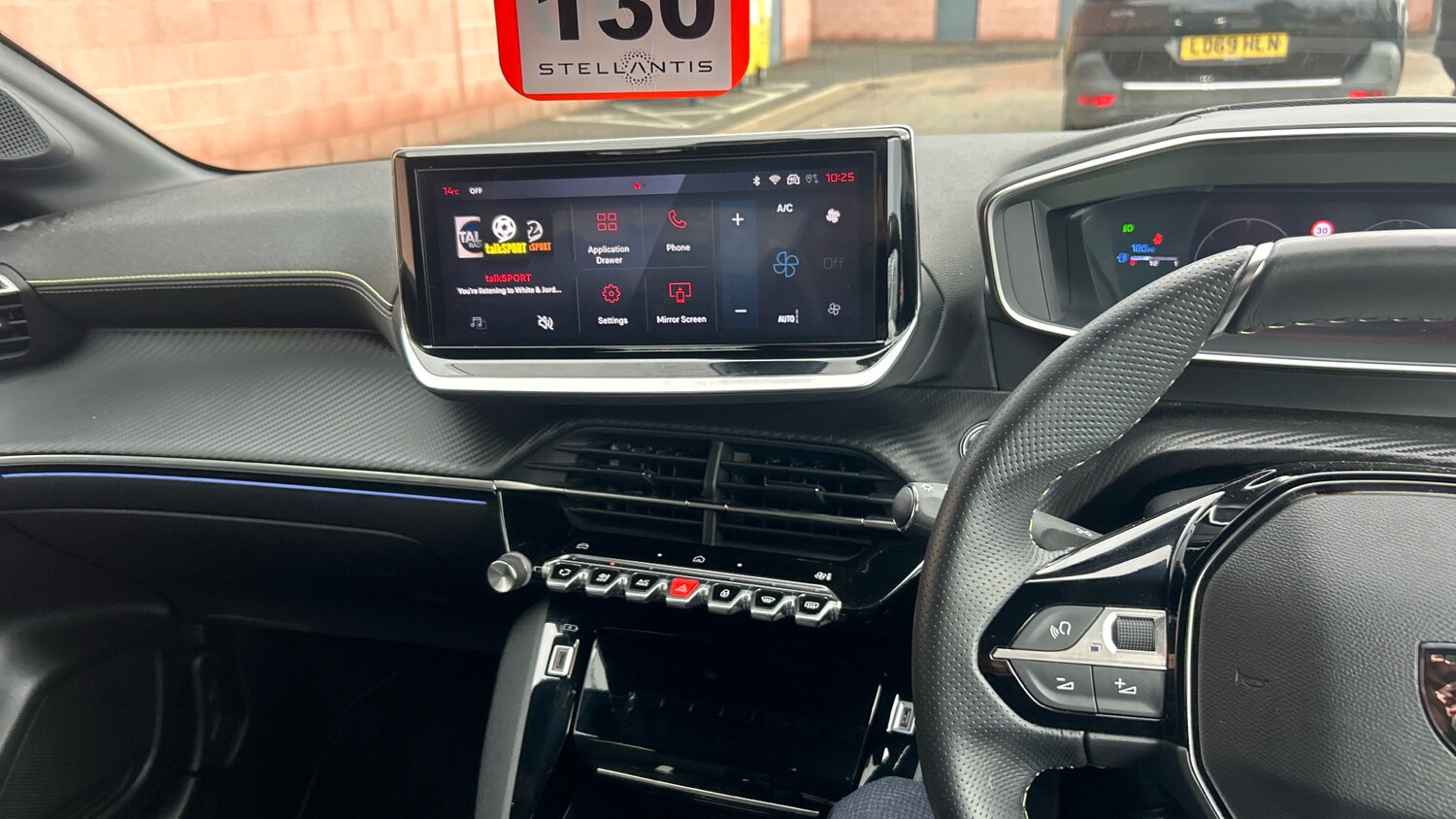 Used Peugeot 208 2024 for sale - 76419709: Photo 10