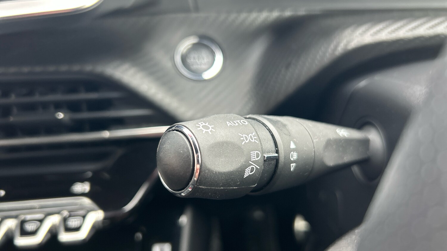 Used Peugeot 208 2024 for sale - 76419709: Photo 27