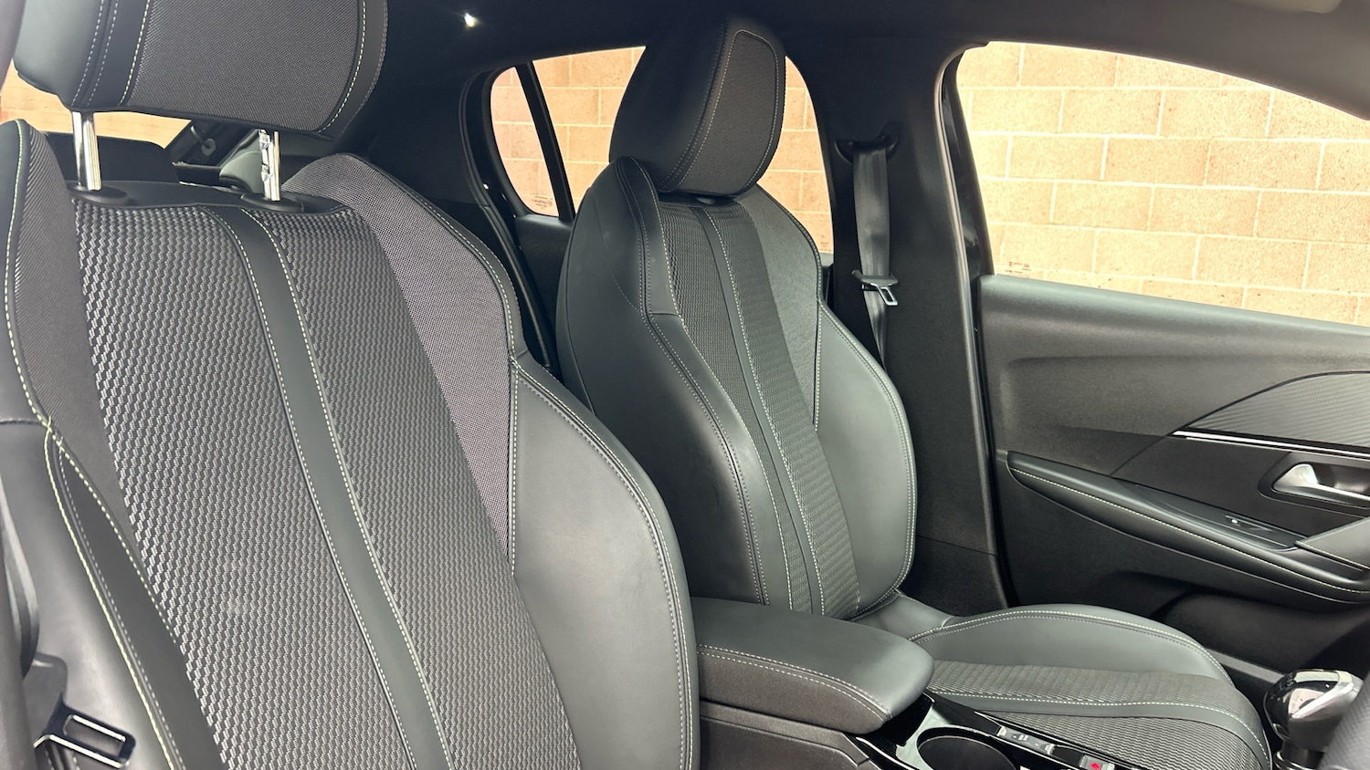 Used Peugeot 208 2024 for sale - 76419709: Photo 42