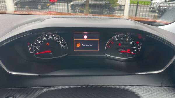 Used Peugeot 2008 2022 for sale - 76014582: Photo 13