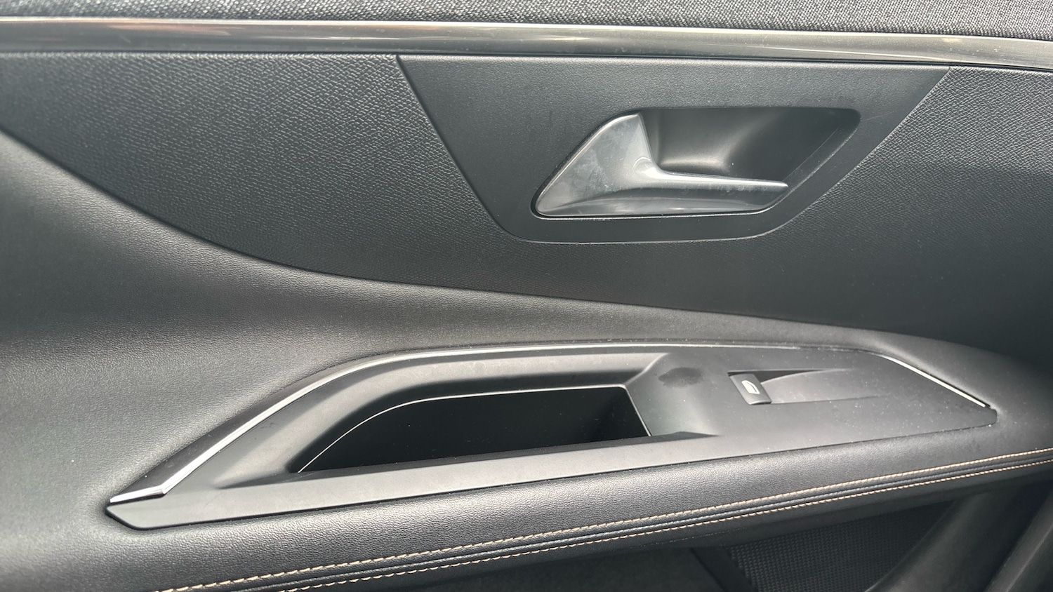 Used Peugeot 3008 2019 for sale - 76359060: Photo 41