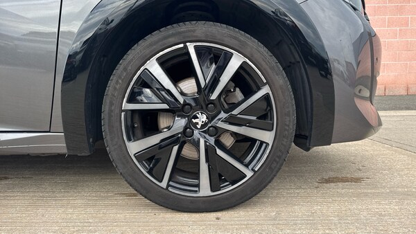 Used Peugeot 208 2023 for sale - 75992259: Photo 17