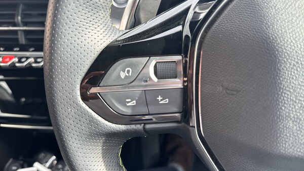 Used Peugeot 208 2023 for sale - 75992259: Photo 23