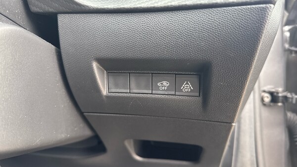 Used Peugeot 208 2023 for sale - 75992259: Photo 34