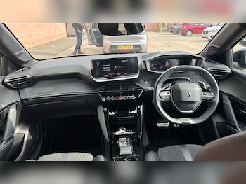 Used Peugeot 208 2023 for sale - 75992259: Photo 4
