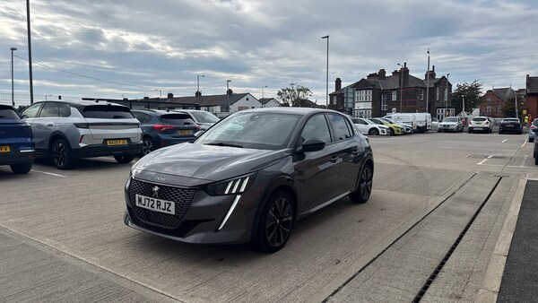 Used Peugeot 208 2023 for sale - 75992259: Photo 7