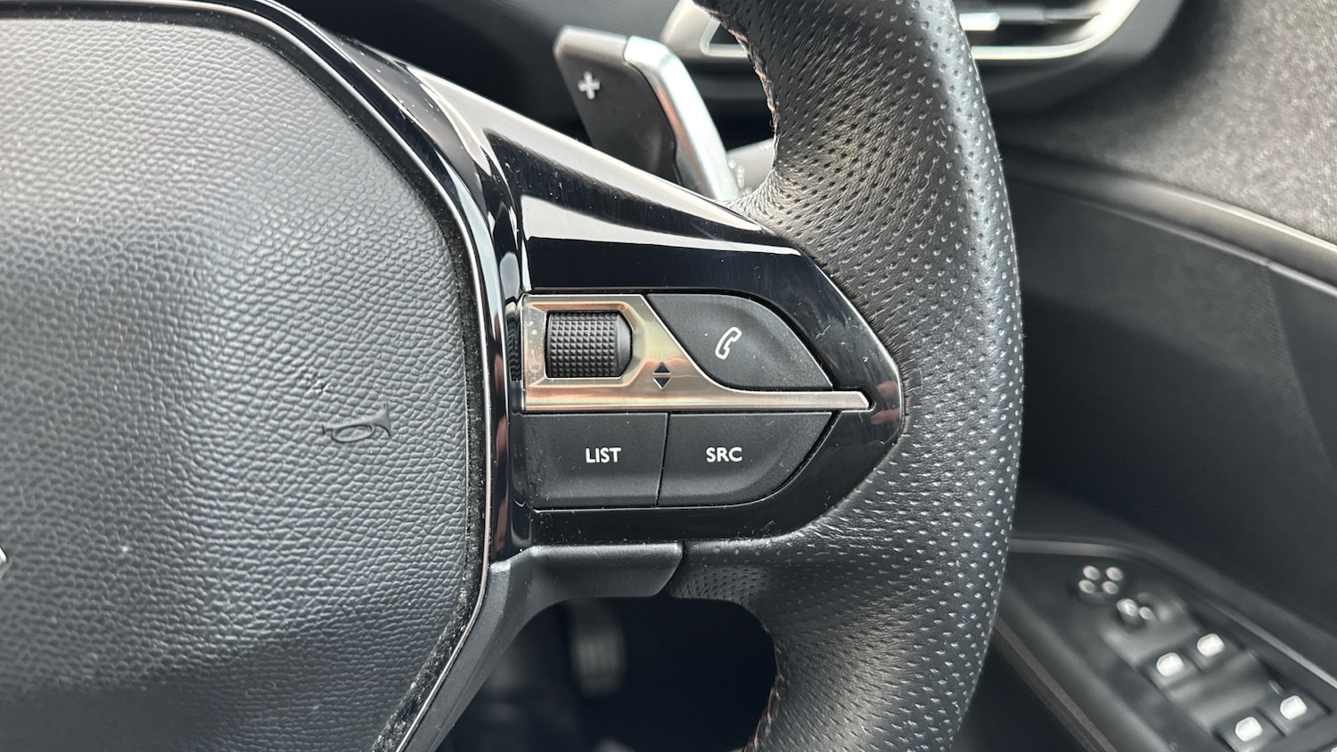 Used Peugeot 3008 2020 for sale - 76690693: Photo 25