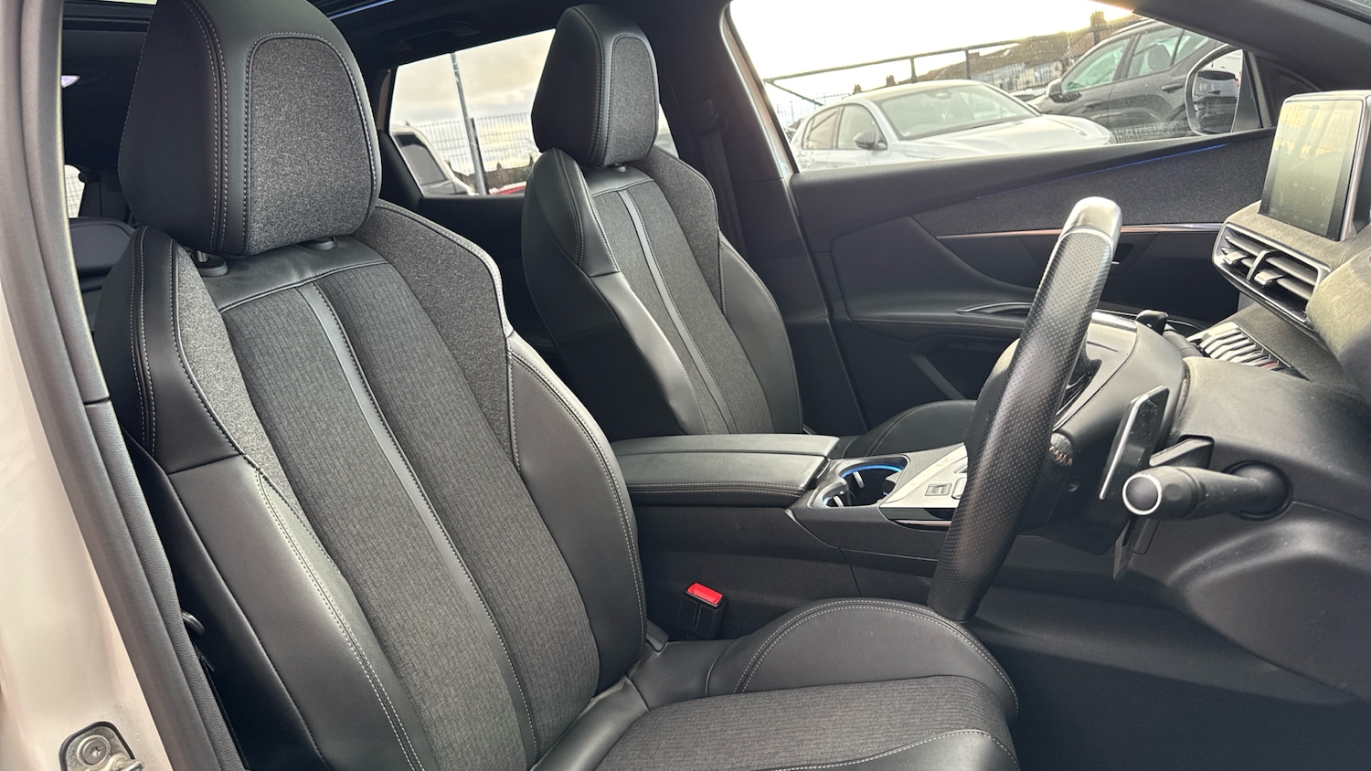 Used Peugeot 3008 2020 for sale - 76690693: Photo 43