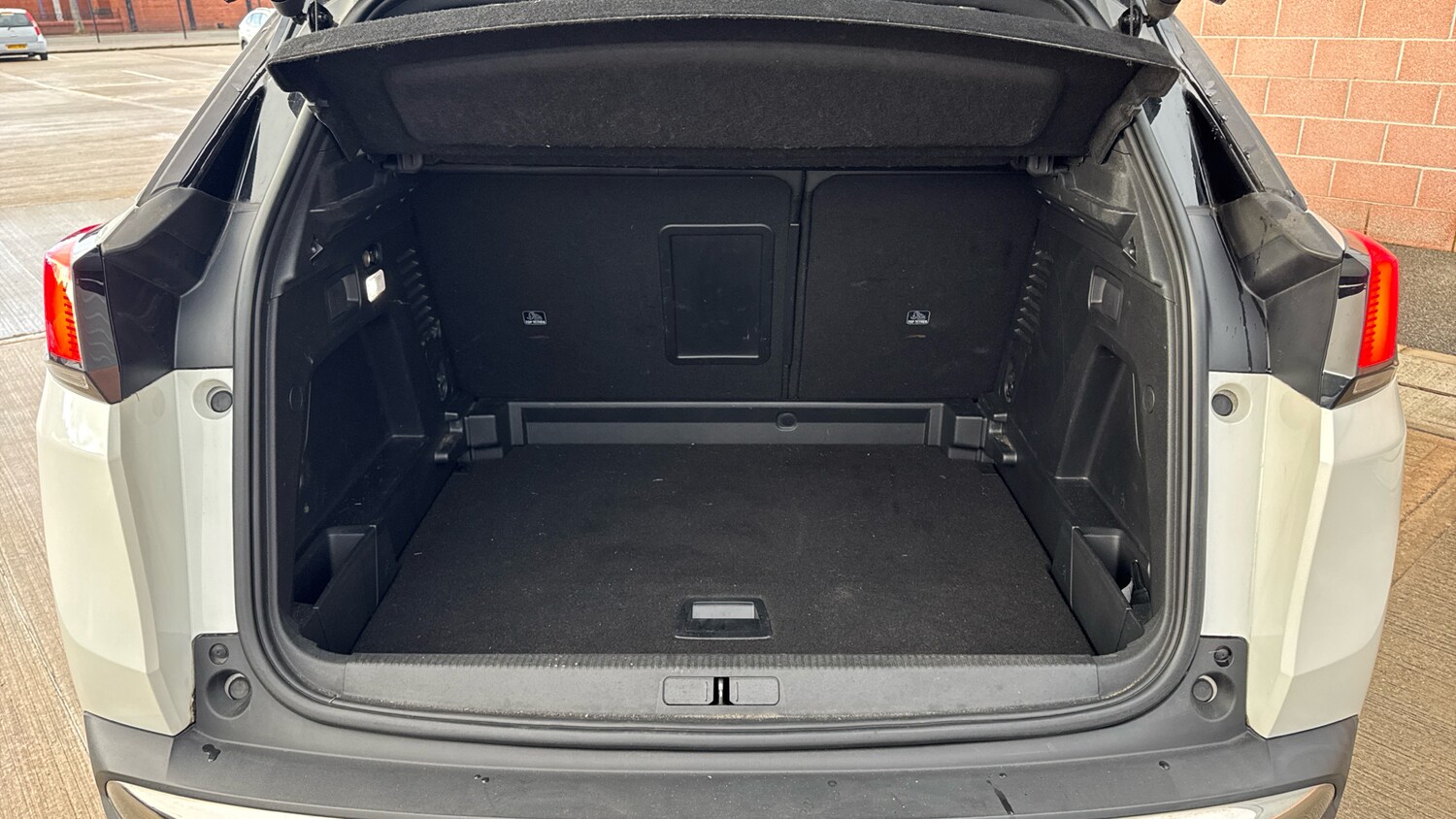 Used Peugeot 3008 2020 for sale - 76690693: Photo 51