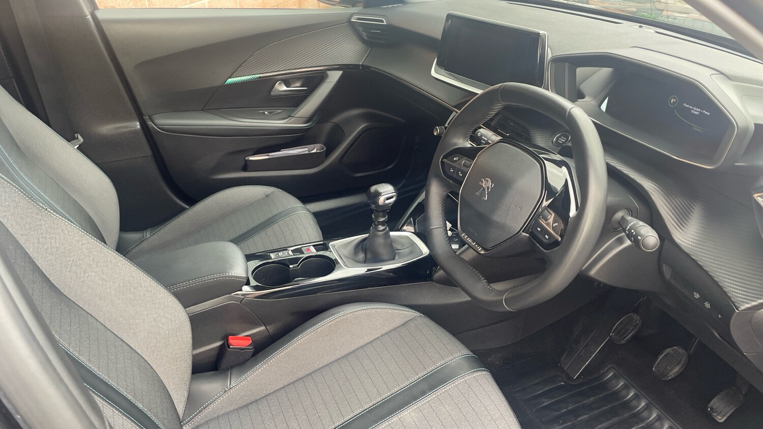 Used Peugeot 2008 2022 for sale - 76378416: Photo 11