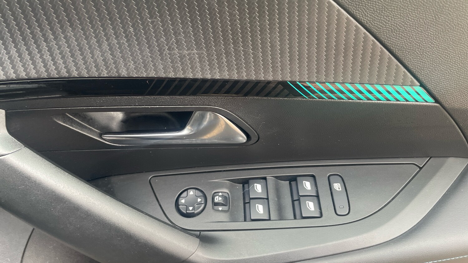 Used Peugeot 2008 2022 for sale - 76378416: Photo 22