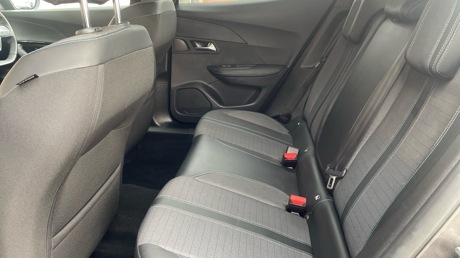 Used Peugeot 2008 2022 for sale - 76378416: Photo 33