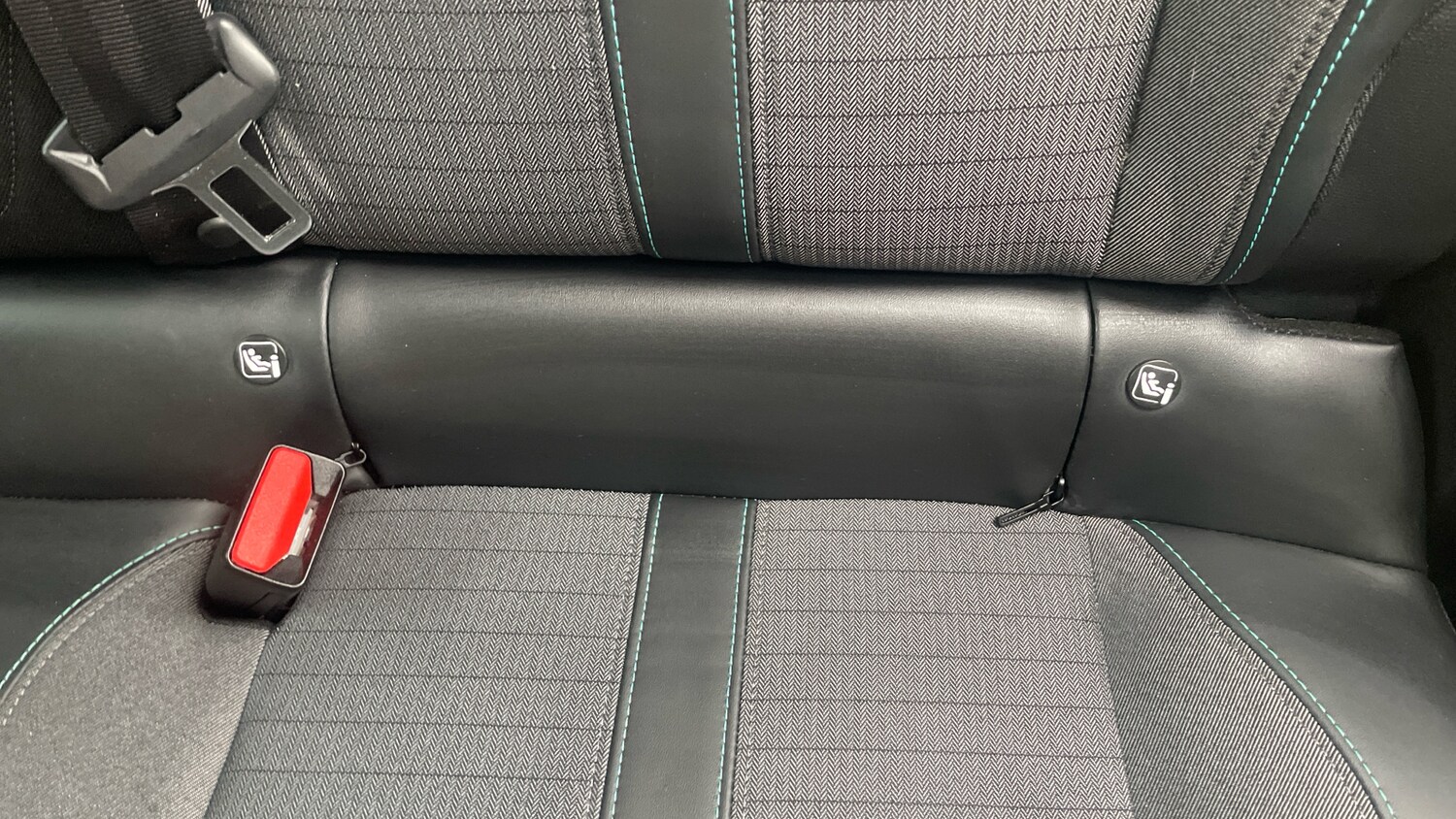 Used Peugeot 2008 2022 for sale - 76378416: Photo 35