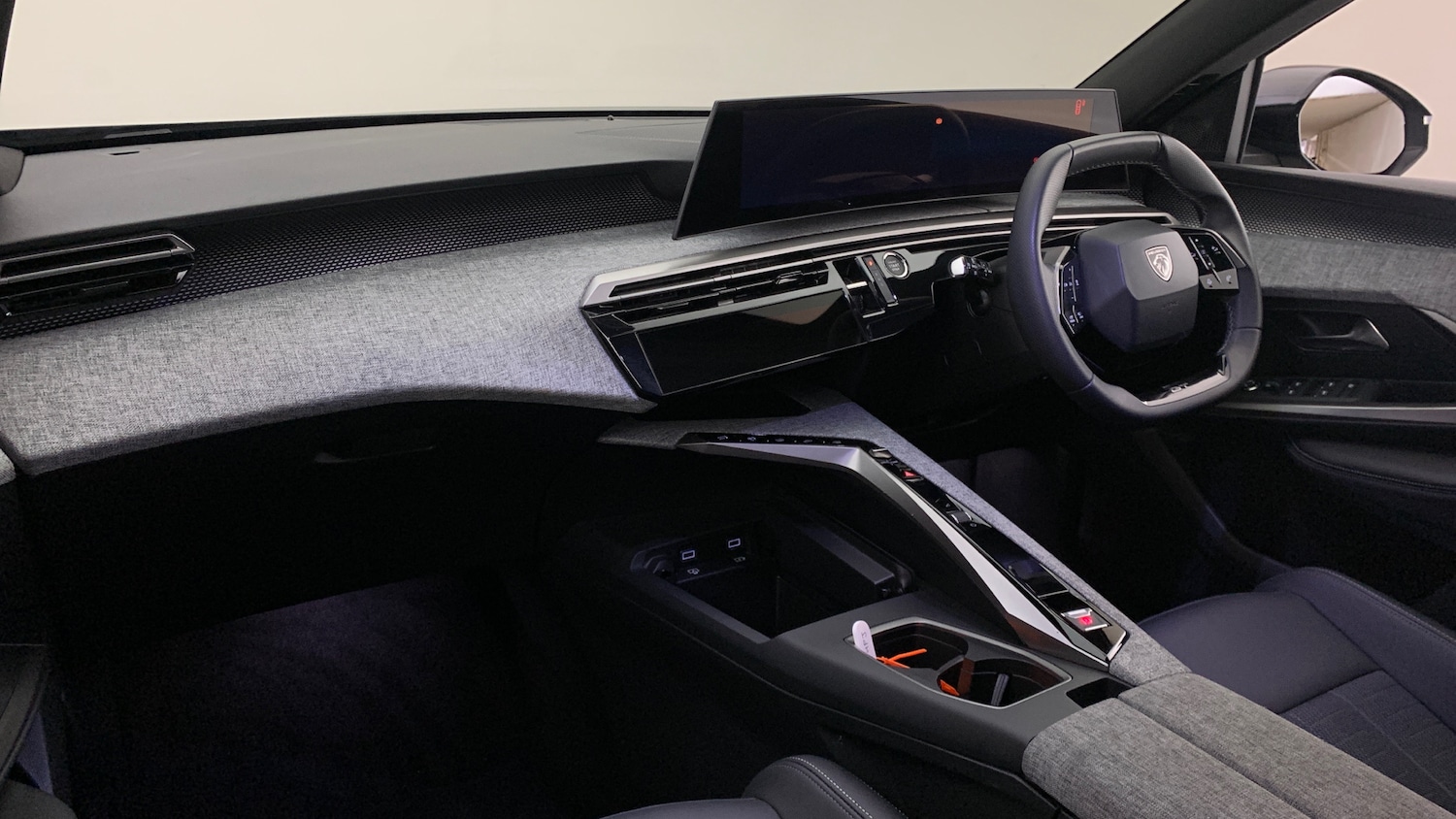 Used Peugeot 3008 2025 for sale - 78158096: Photo 2