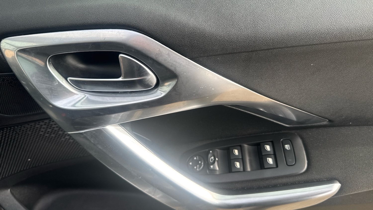 Used Peugeot 2008 2019 for sale - 77659632: Photo 22