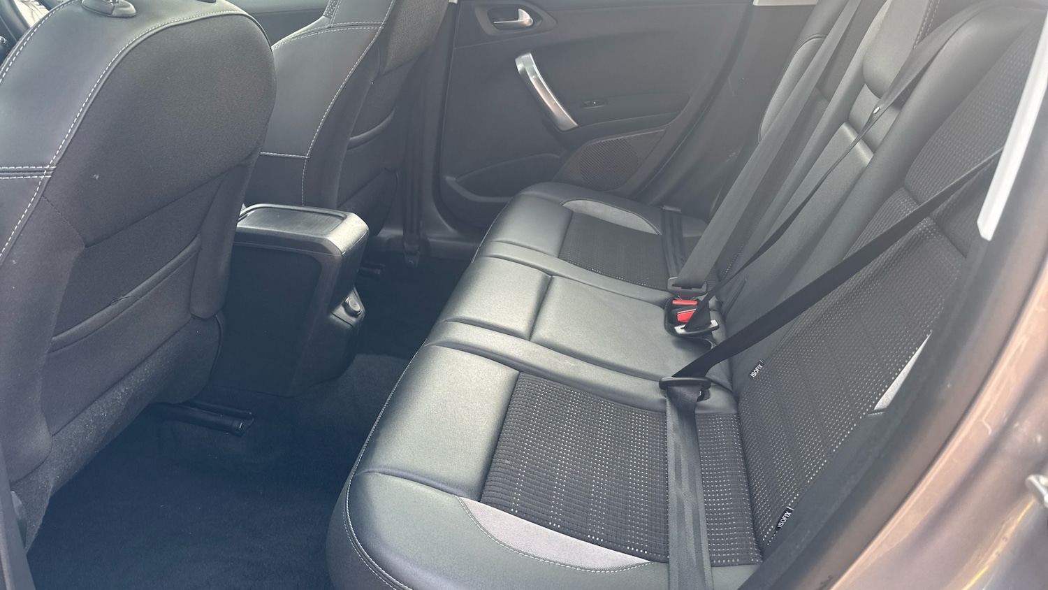 Used Peugeot 2008 2019 for sale - 77659632: Photo 33