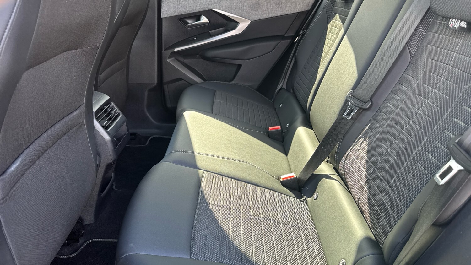 Used Peugeot 3008 2024 for sale - 75811709: Photo 33