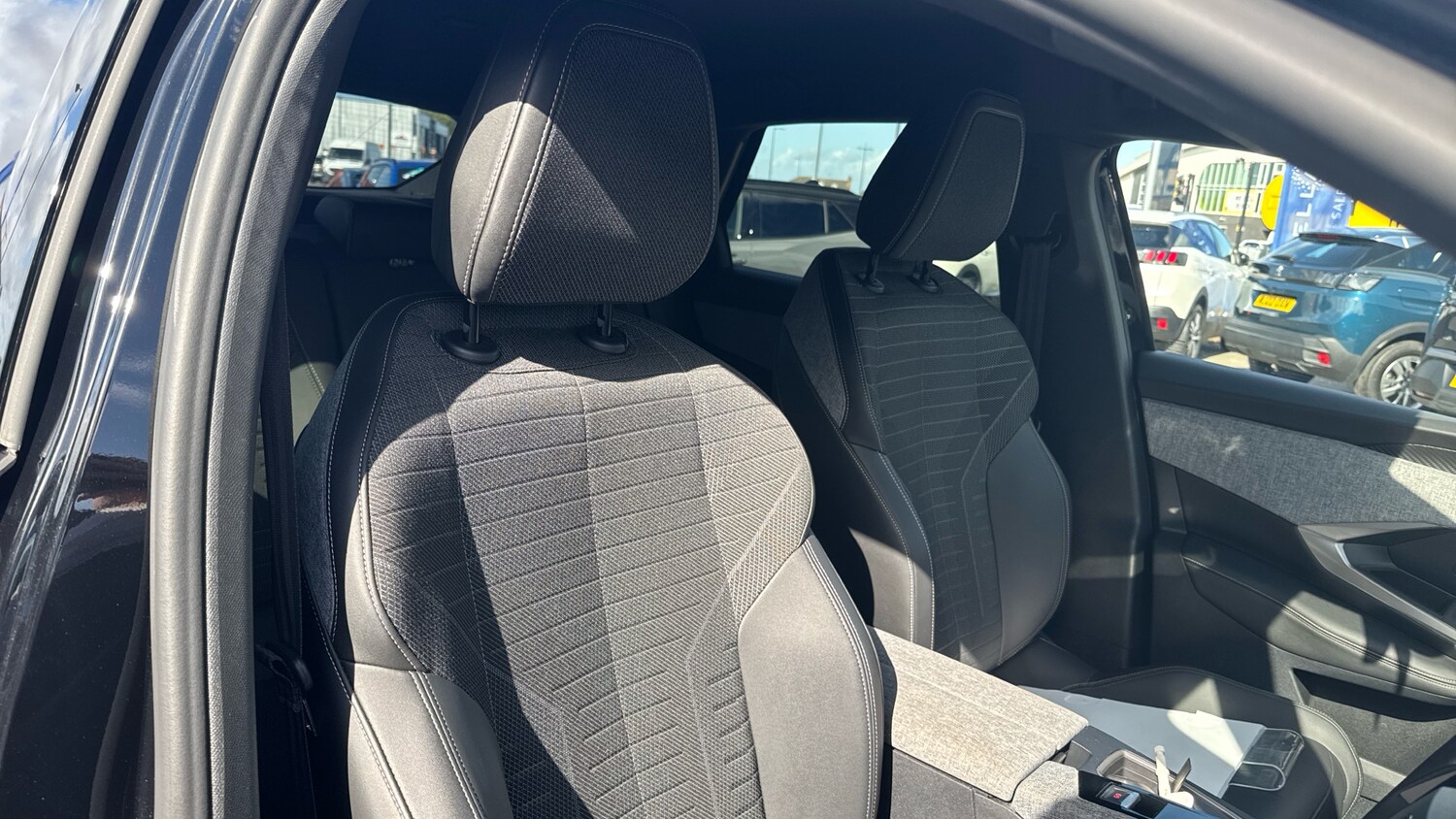 Used Peugeot 3008 2024 for sale - 75811709: Photo 42